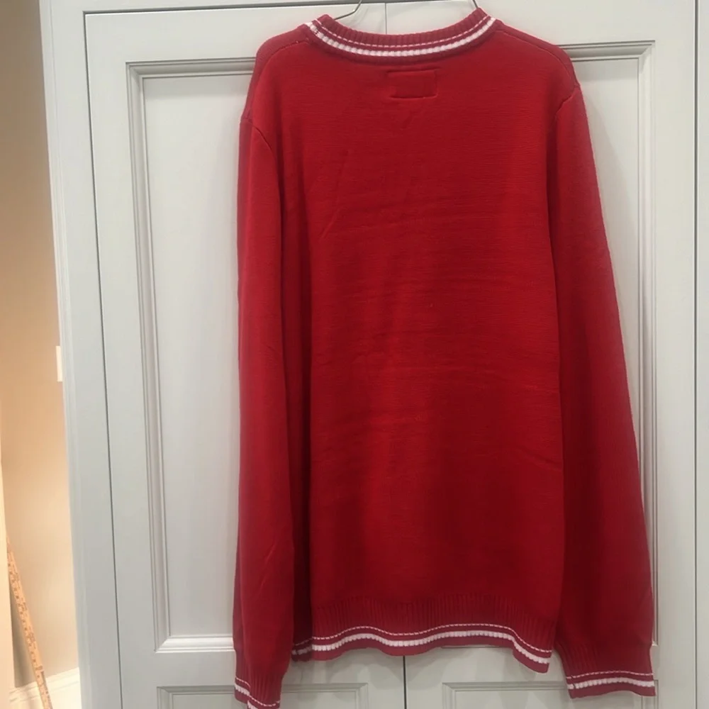 Tipsy Elves Red Maple Leaf Crewneck Sweater. Size Men’s  large Canada
